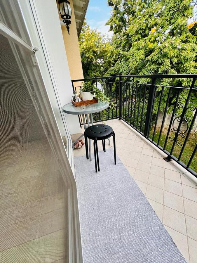 Mvs Apartment Giroc Exterior photo